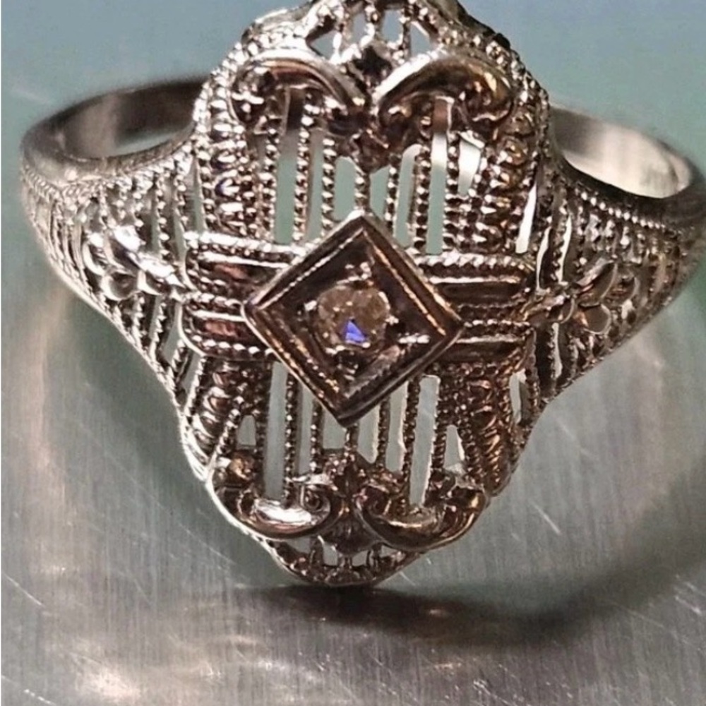 Art Deco 14k White Gold  Filigree Ring with diamond size 5.75
